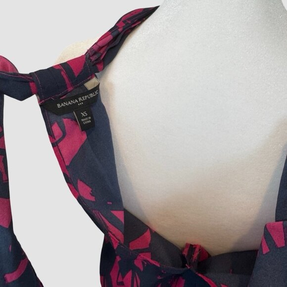 Women's Cross Front Tie Halter Top, Size XS - Picture 6 of 9